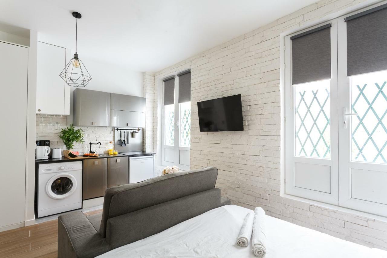 Well Located Studio -Ecole Militaries Champs De Mars Appartement Parijs Buitenkant foto